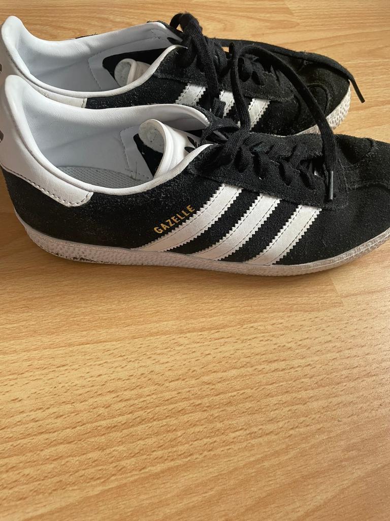 adidas gazelle size 5 black